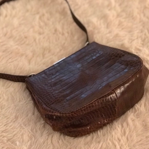 Barney’s New York Leather Embossed Pattern Handbag - 🆓 Shipping! - Picture 4 of 8